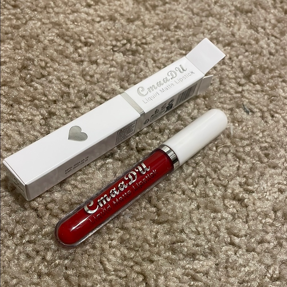 Bold Red Liquid Matte Lipstick